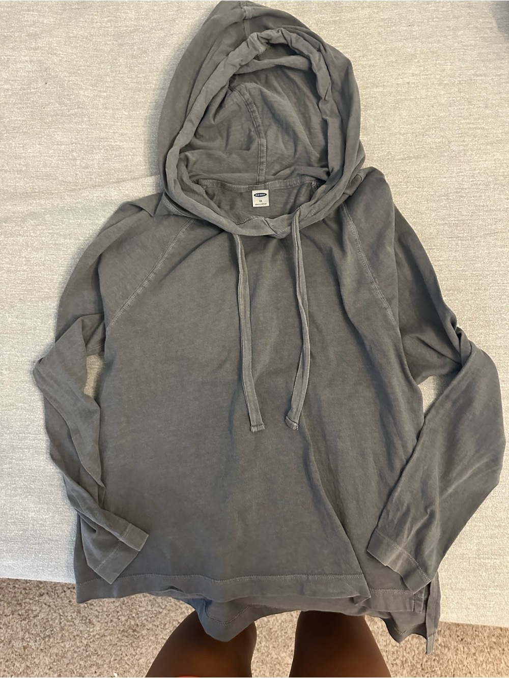 Athletic Gray Hooded Long-Sleeve Pullover Shirt
